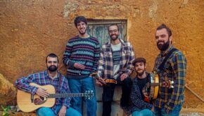 El Pony Pisador / Adrià González