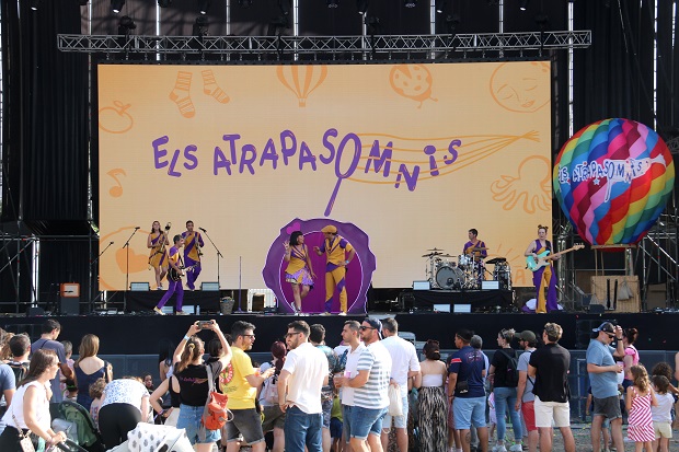Concert d'Els Atrapasomnis a l'escenari del Magnífic Fest / Alba Mor