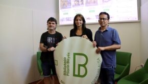 La regidora de Cultura, Bet Piella, i els impulsors de la iniciativa / Laura Busquets