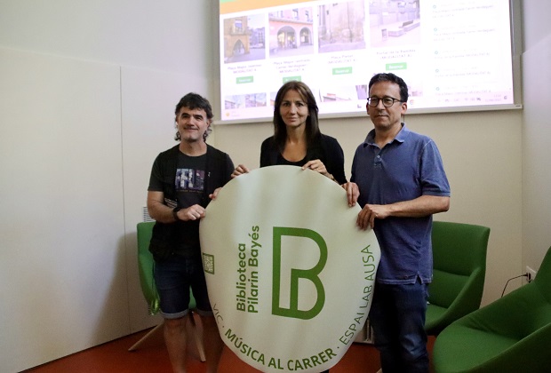 La regidora de Cultura, Bet Piella, i els impulsors de la iniciativa / Laura Busquets