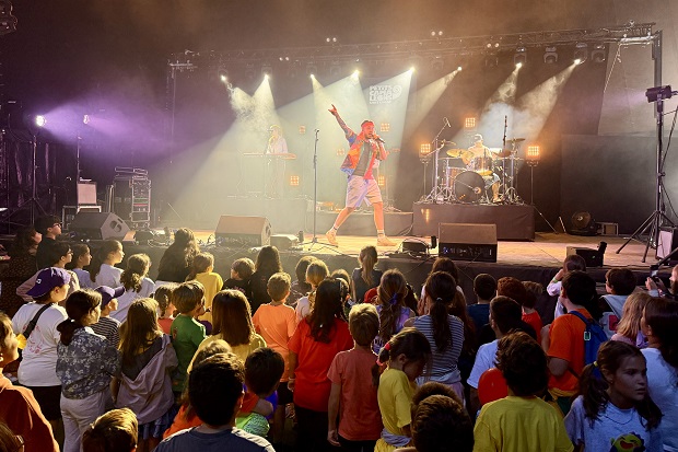 Actuació de Lildami al Petits Camaleons / Gemma Sánchez