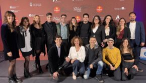 L'equip de la producció 'Ànima' en l'arribada als XXXI Premis Butaca / Albert Segura