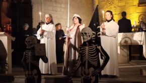 Actuació del Cant de la Sibil·la amb la Dansa de la Mort de Verges, a Vilafranca del Penedès / Nico Tomás