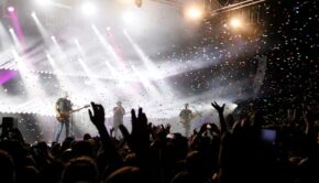 Lax'n'Busto a la sala La Mirona de Salt / Marina López