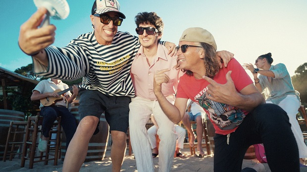 Banda Neon, Buhos i Mon Dj / Música Global