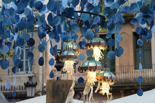 Guarniment de la plaça Rovira de Gràcia / Nico Tomás