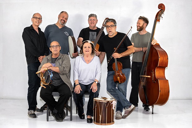 Música Nostra / Llàtzer Méndez